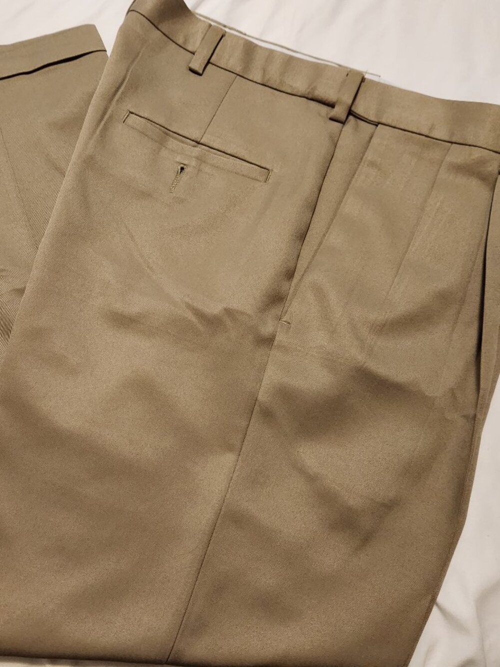 Haggar 34"x29" Khaki Pleated Dress Pants